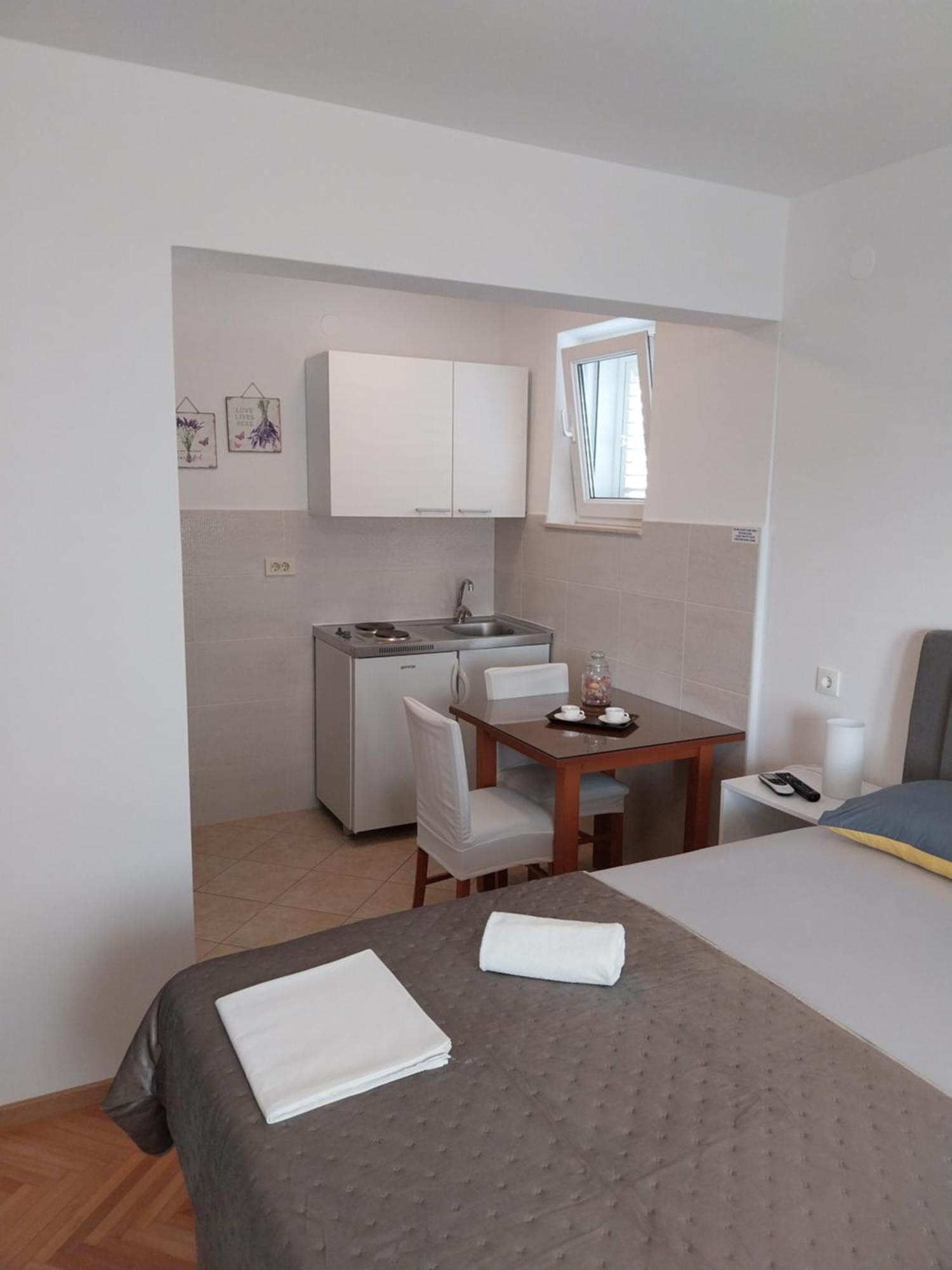 Apartments Rose Loboja Makarska Extérieur photo